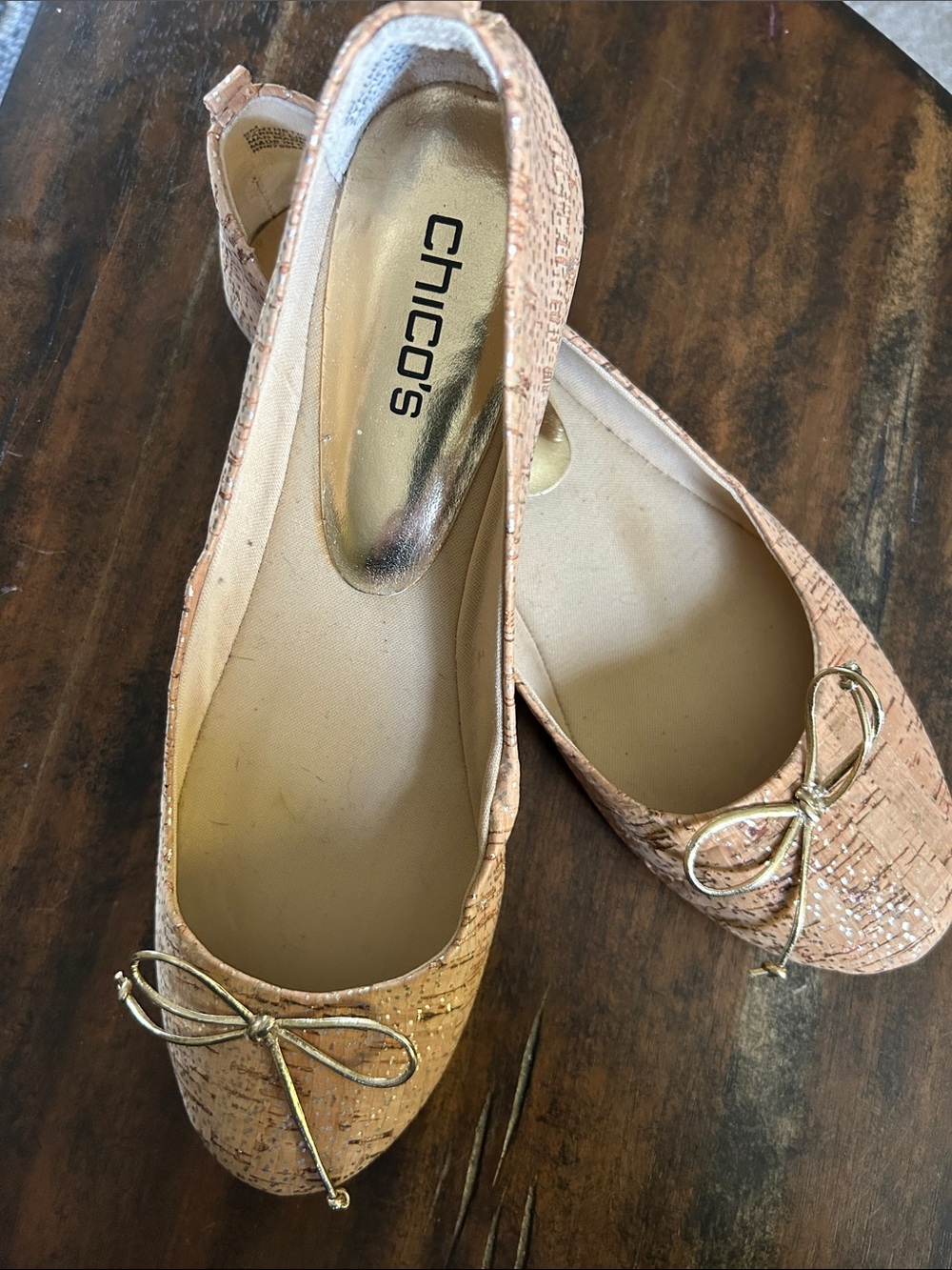 Chico’s - Ballet flats in a soft tan brown gold cork texture. Size 9M